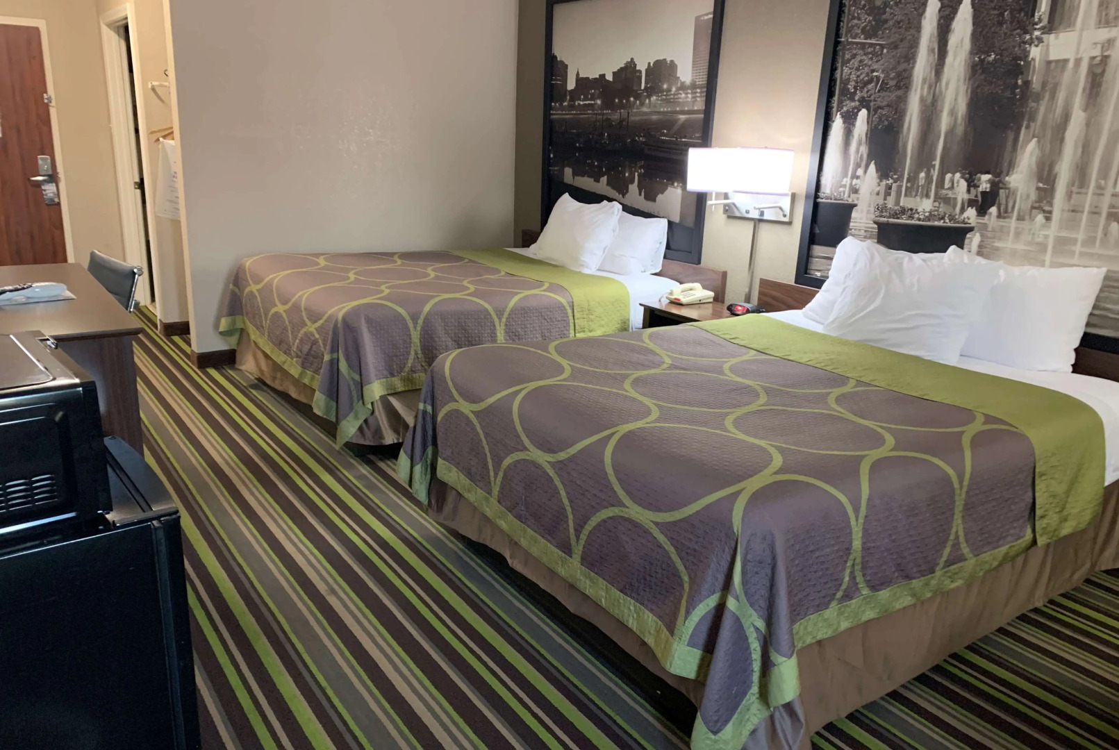 Super 8 by Wyndham Hernando