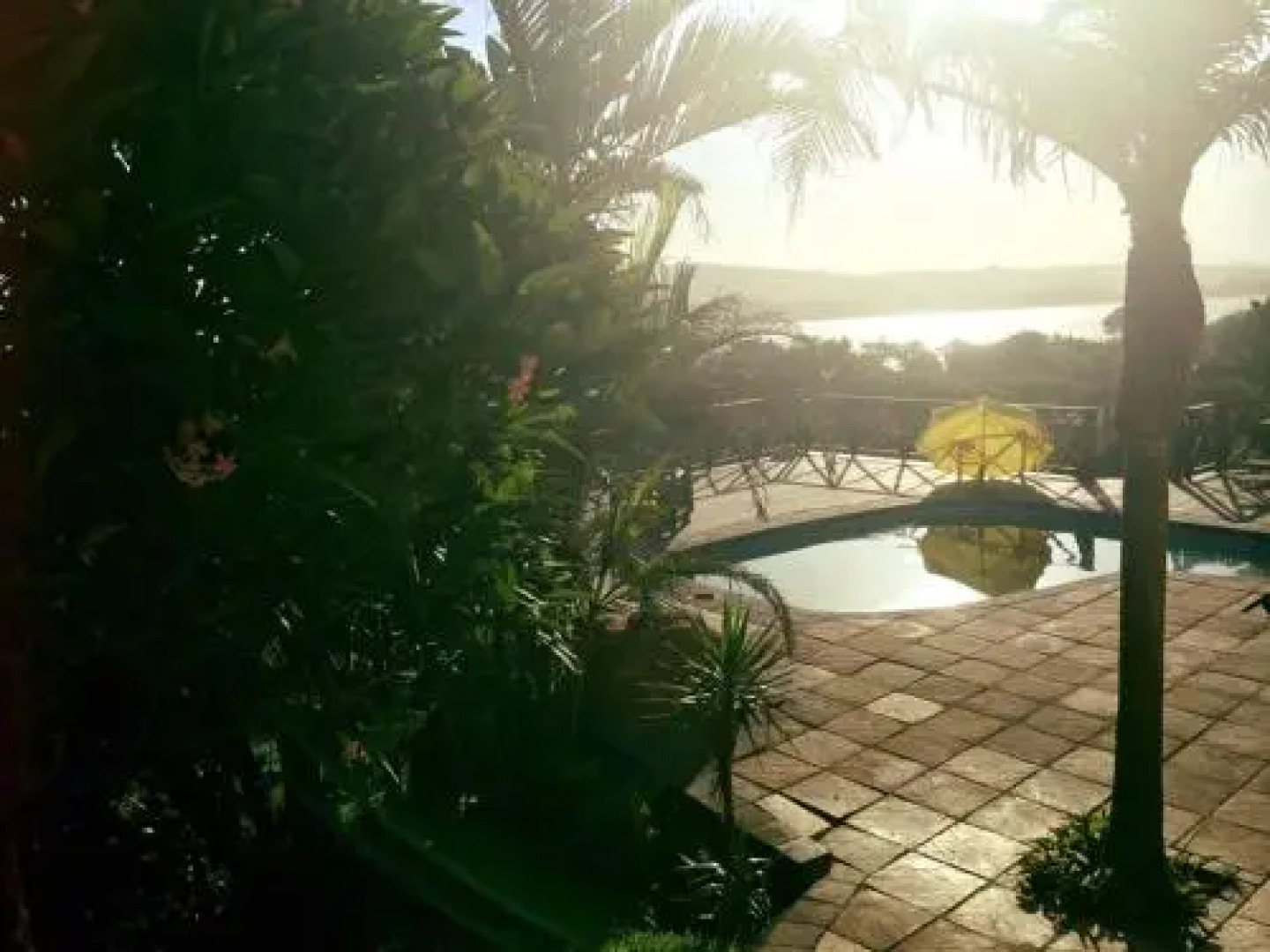 Sensayuma Backpackers