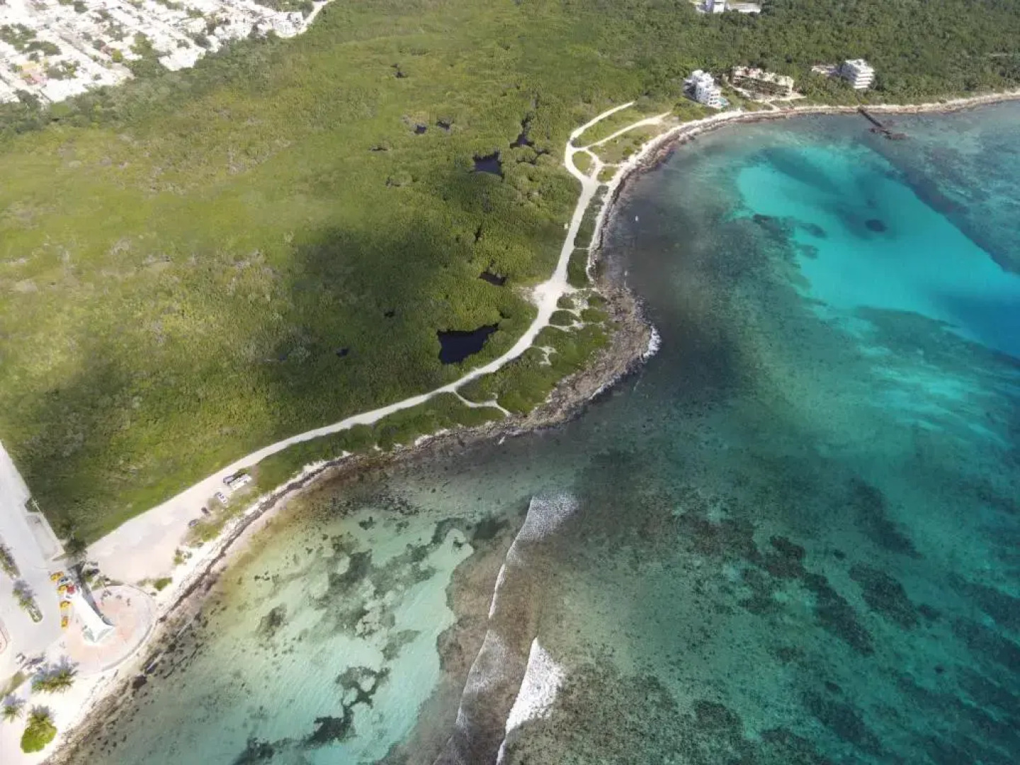 Villa Jaguar Beachfront Luxery 2b2bth SUPER LUX Pool jacuzzi