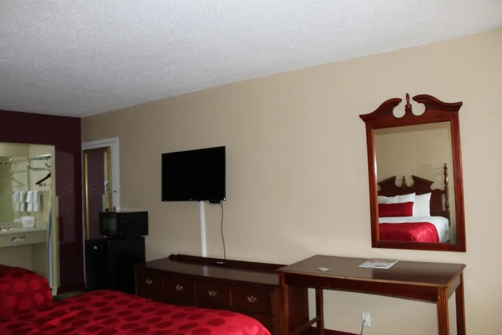 Ramada Perry Near Fairgrounds