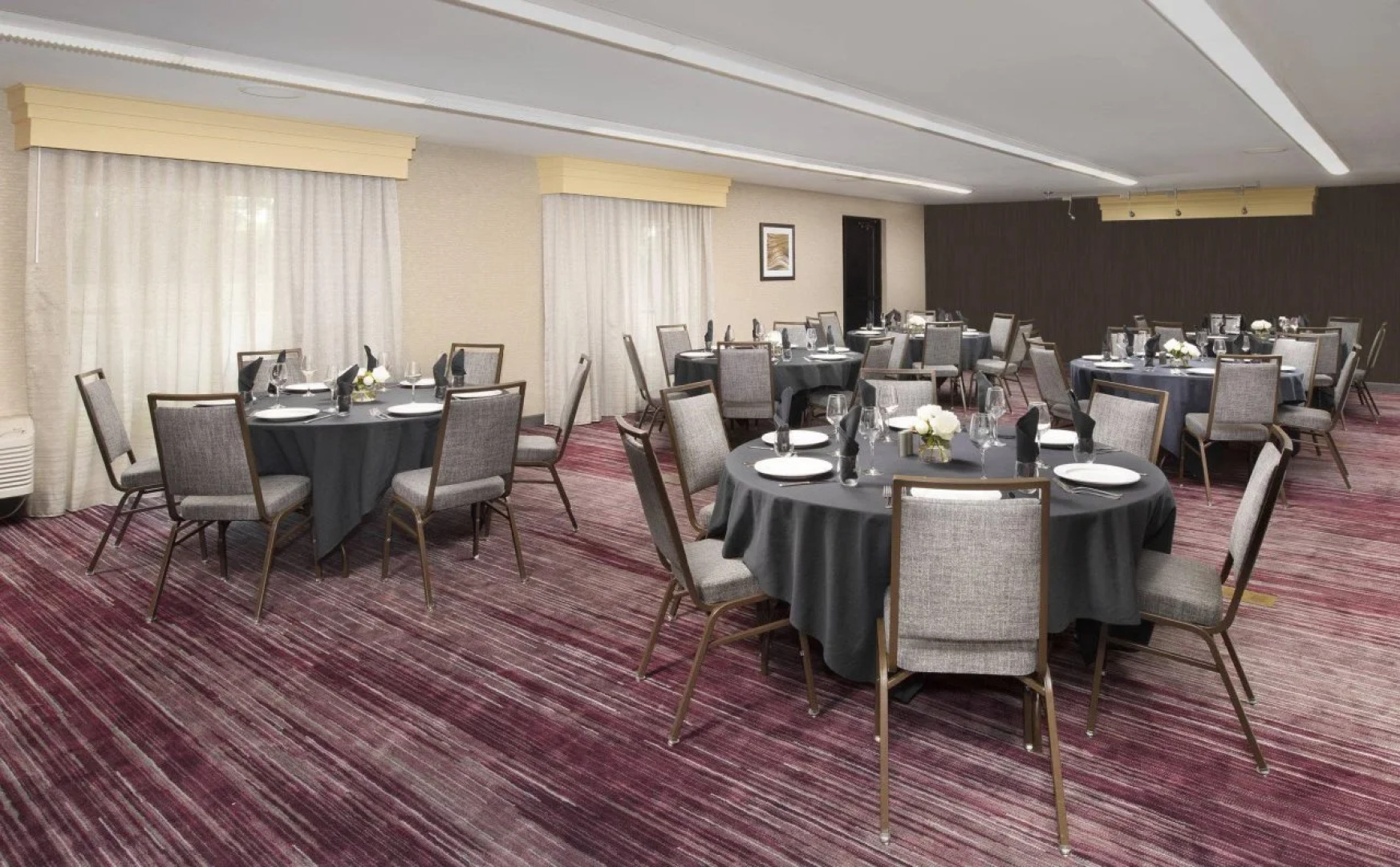 Courtyard By Marriott Portland Hillsboro