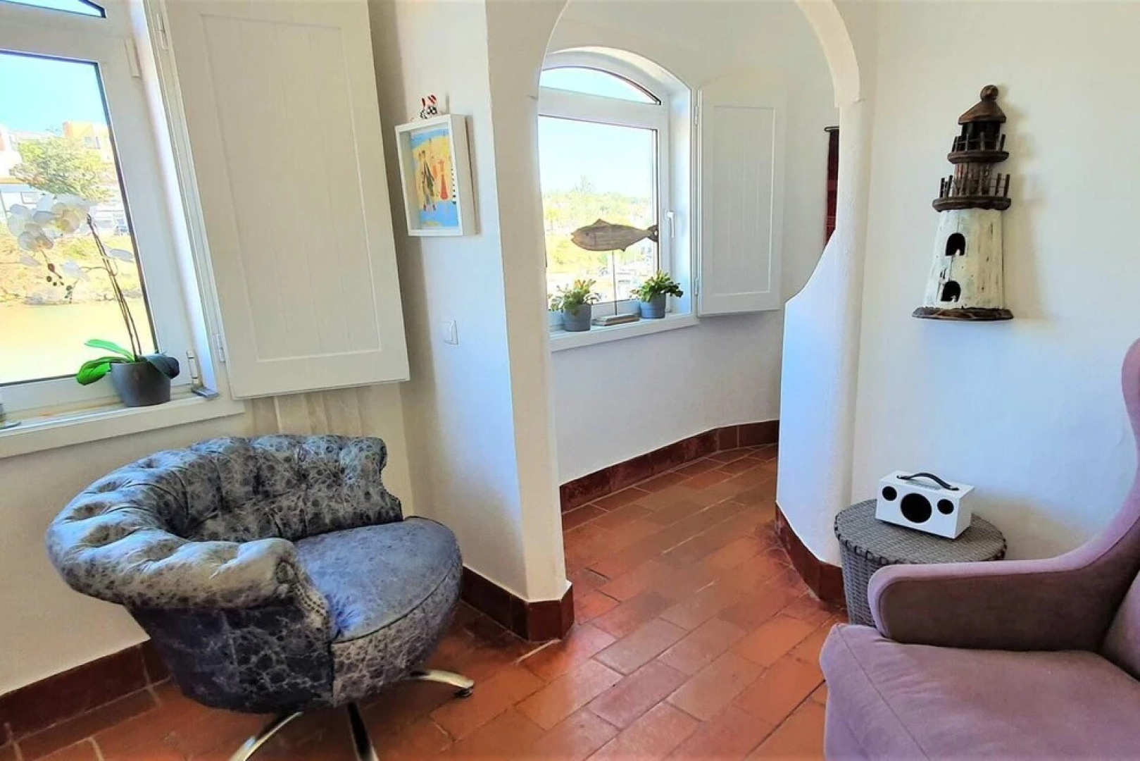 Waterfront, big Terrace, hot tub & 200 m to Beach