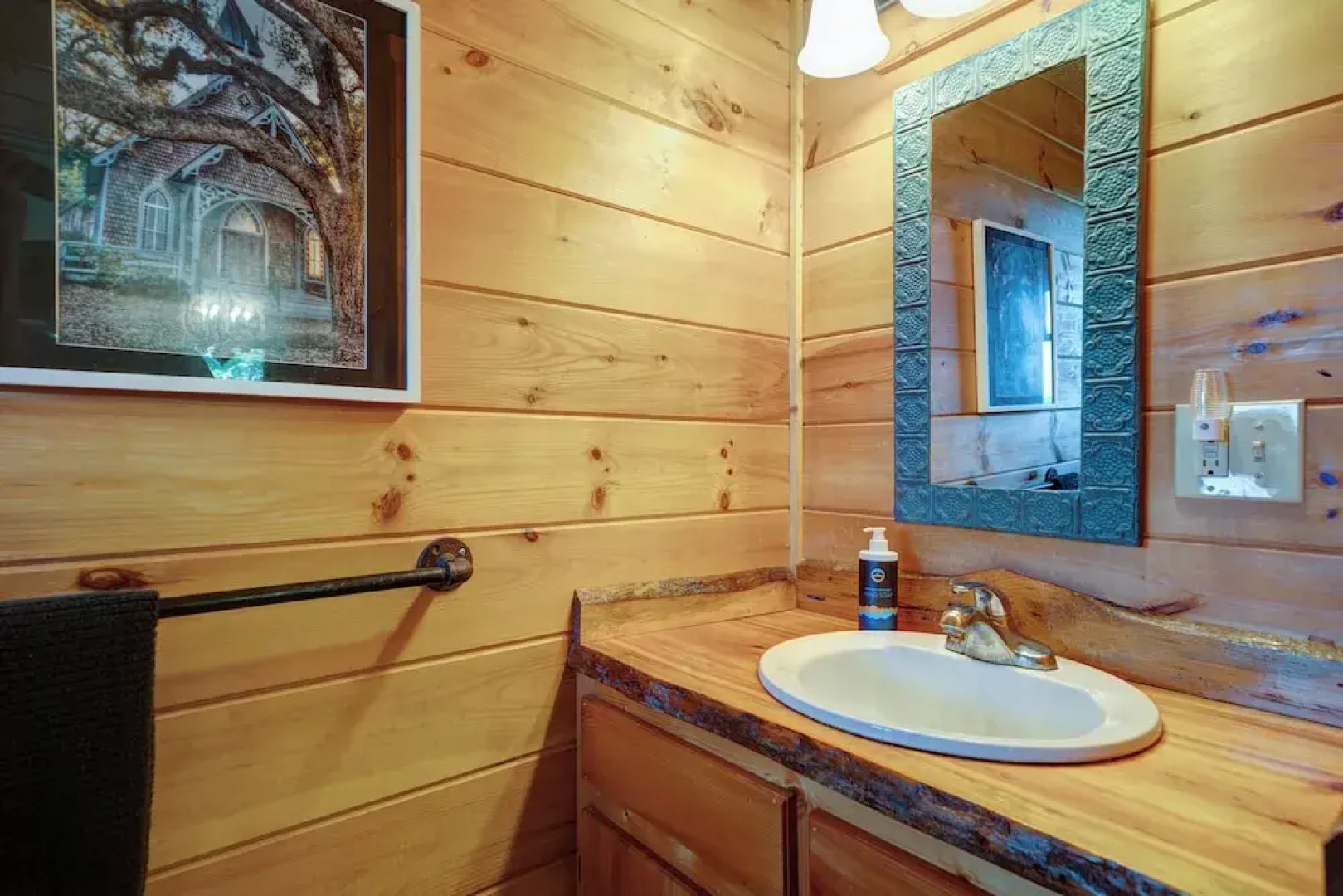 Mountain Haven in the Woods