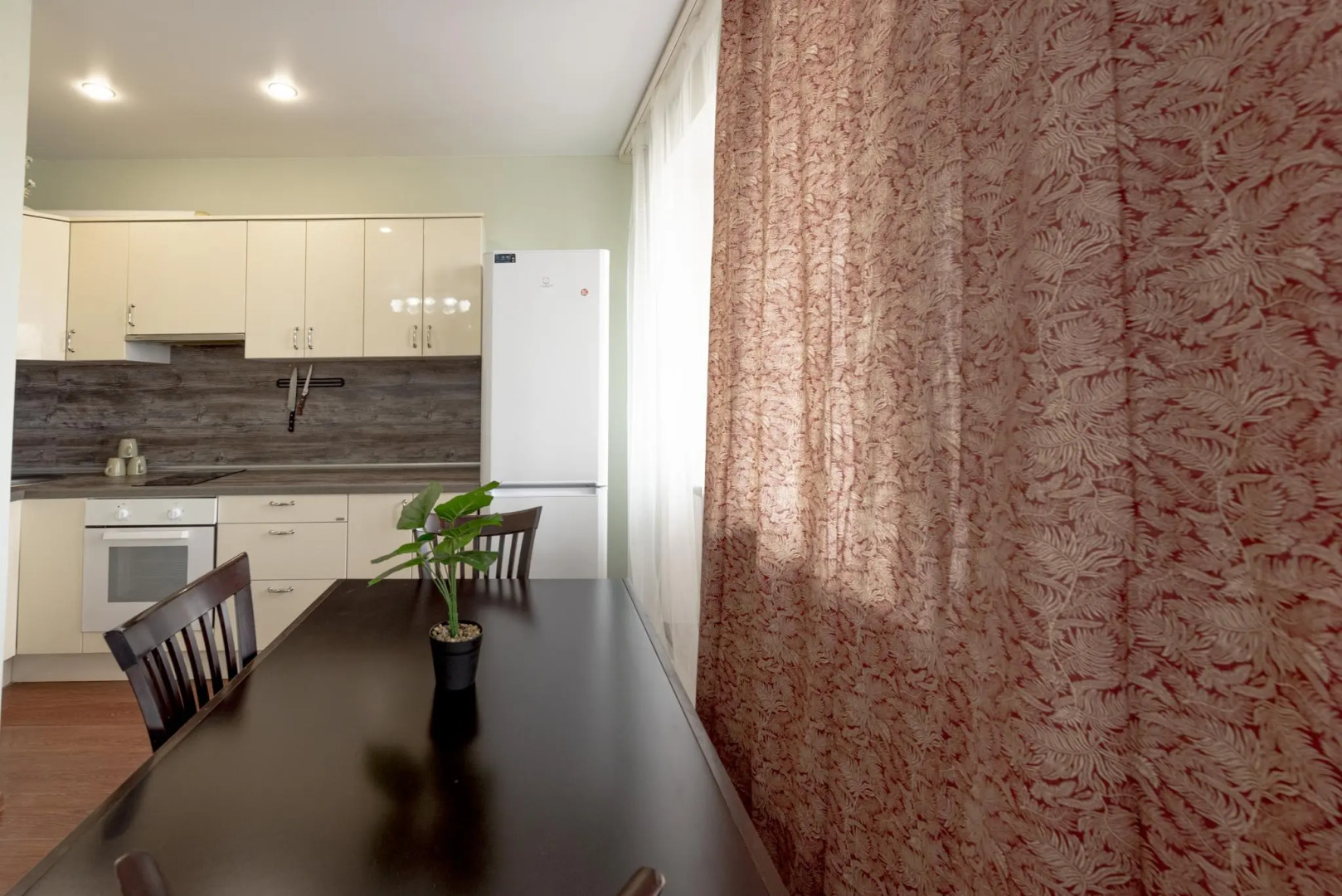 Sunny Days (Санни Дейз) на проспекте Октябрьский 1