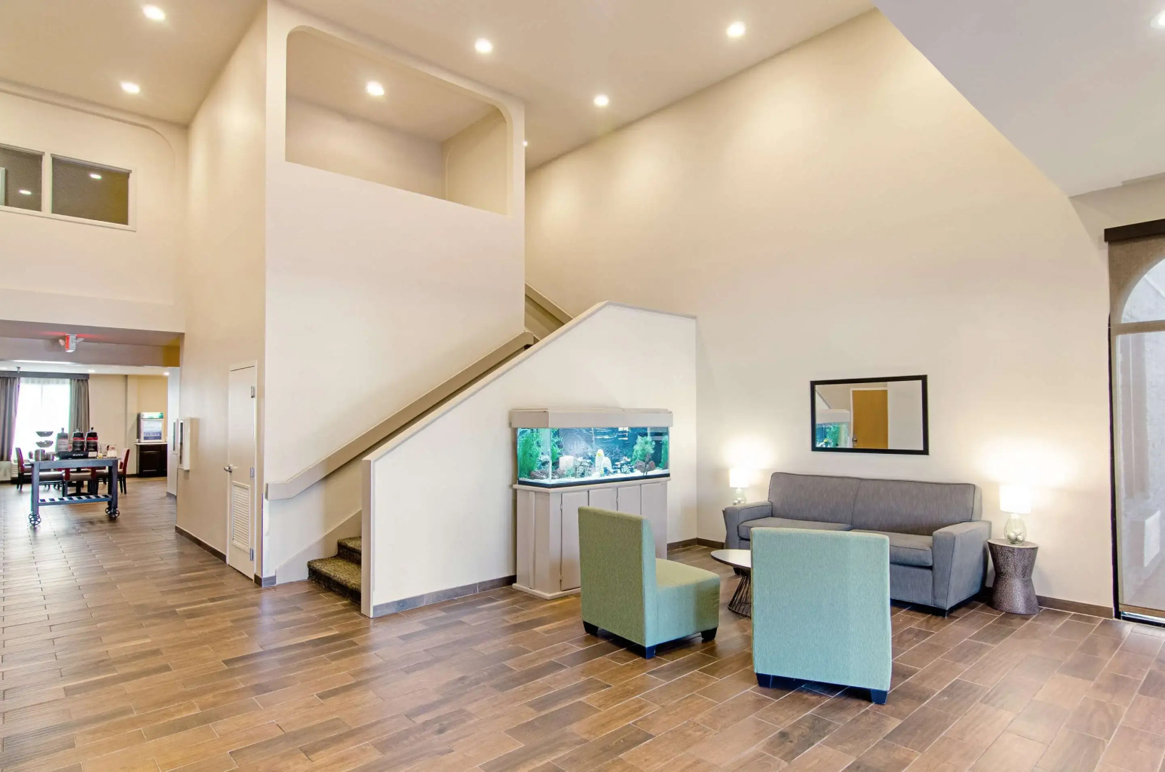 Quality Inn & Suites Near Tanger Outlet Mall