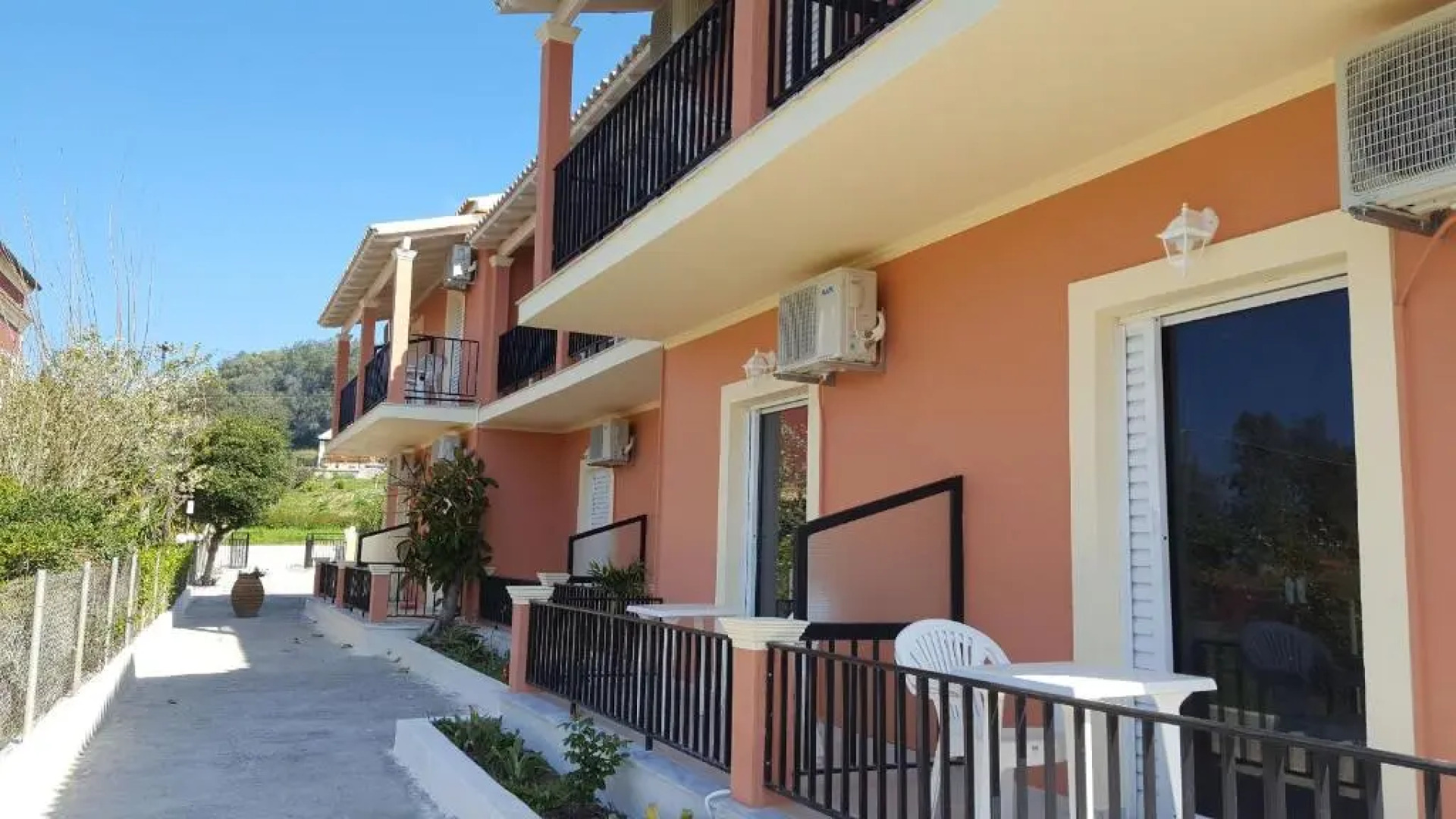 Arillas Dream Studios