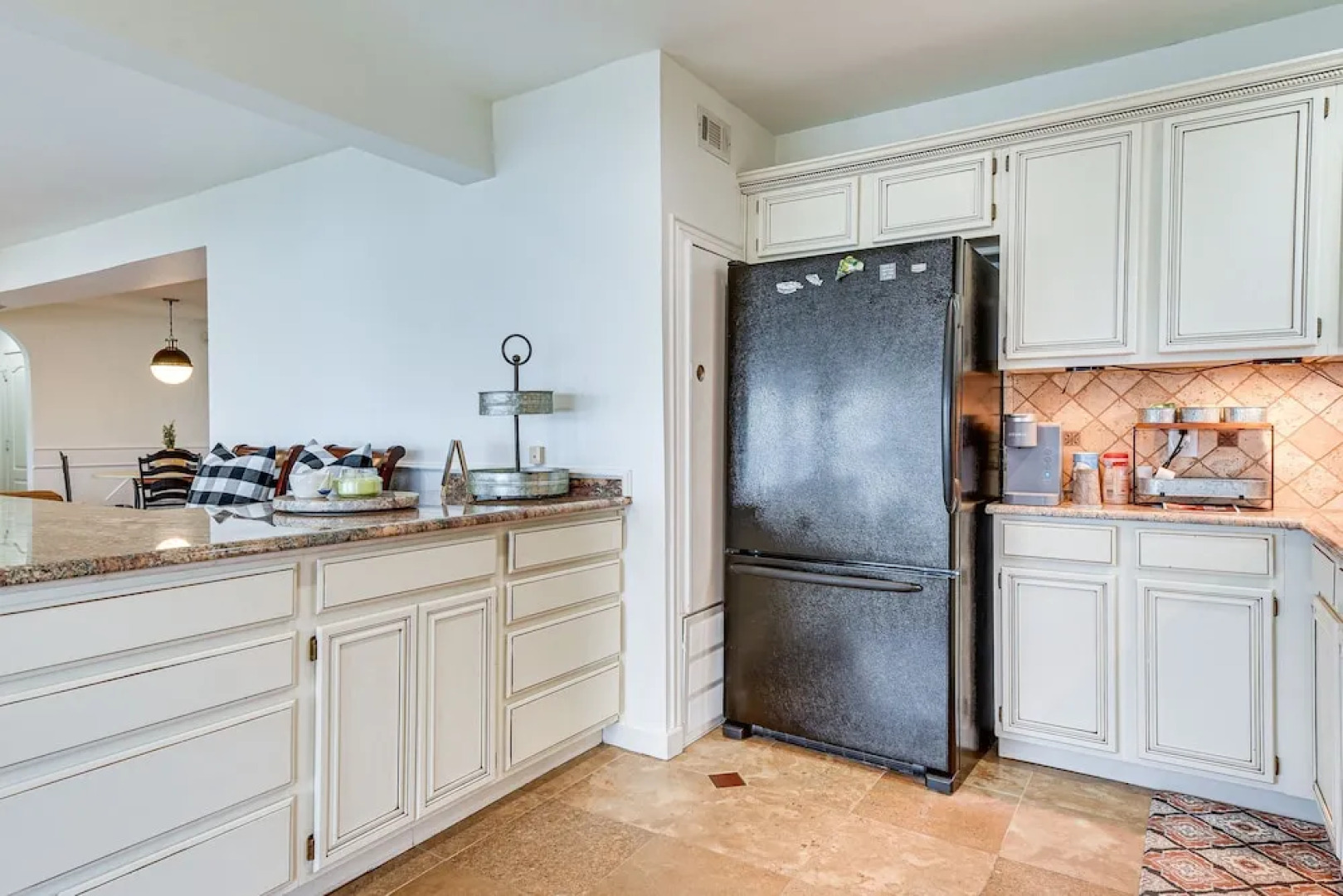 Gorgeous Granbury Lake Getaway w/ Pool & Dock!