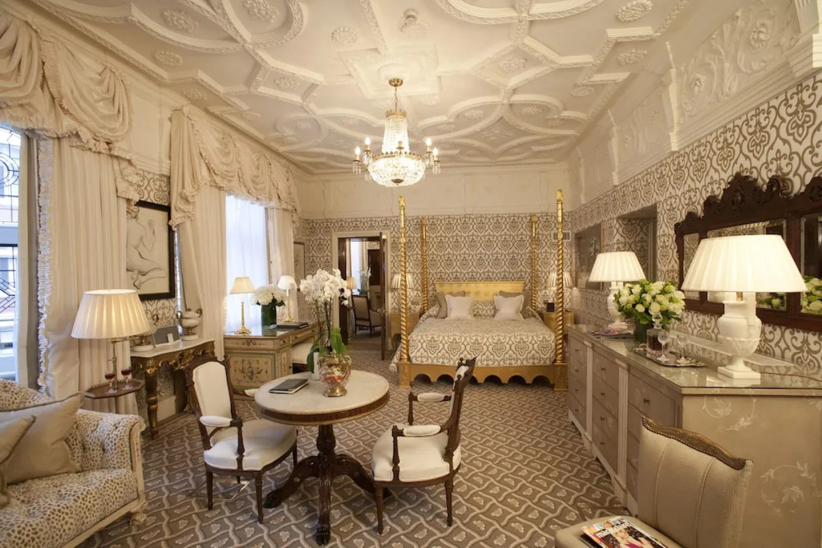 The Milestone Hotel  Apartments