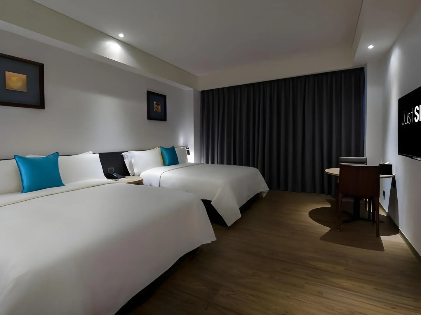 Just Sleep Kaohsiung Station