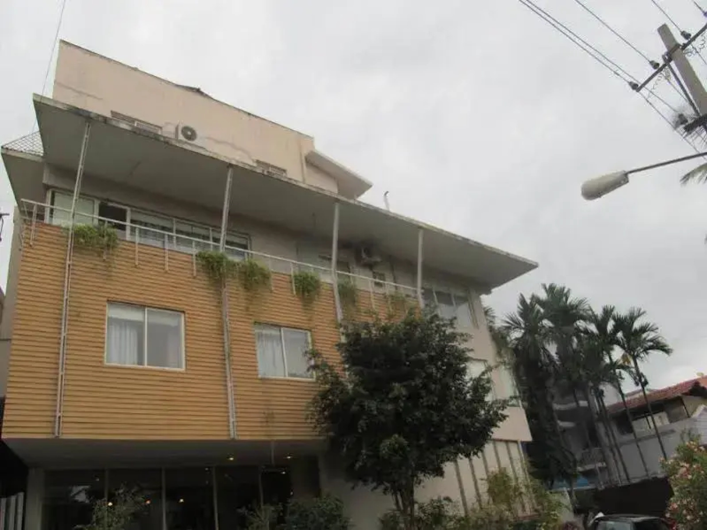 Shilton Residence Hotel