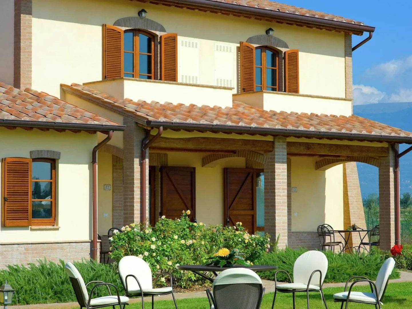 Villa in Cannara With Pool Near Assisi