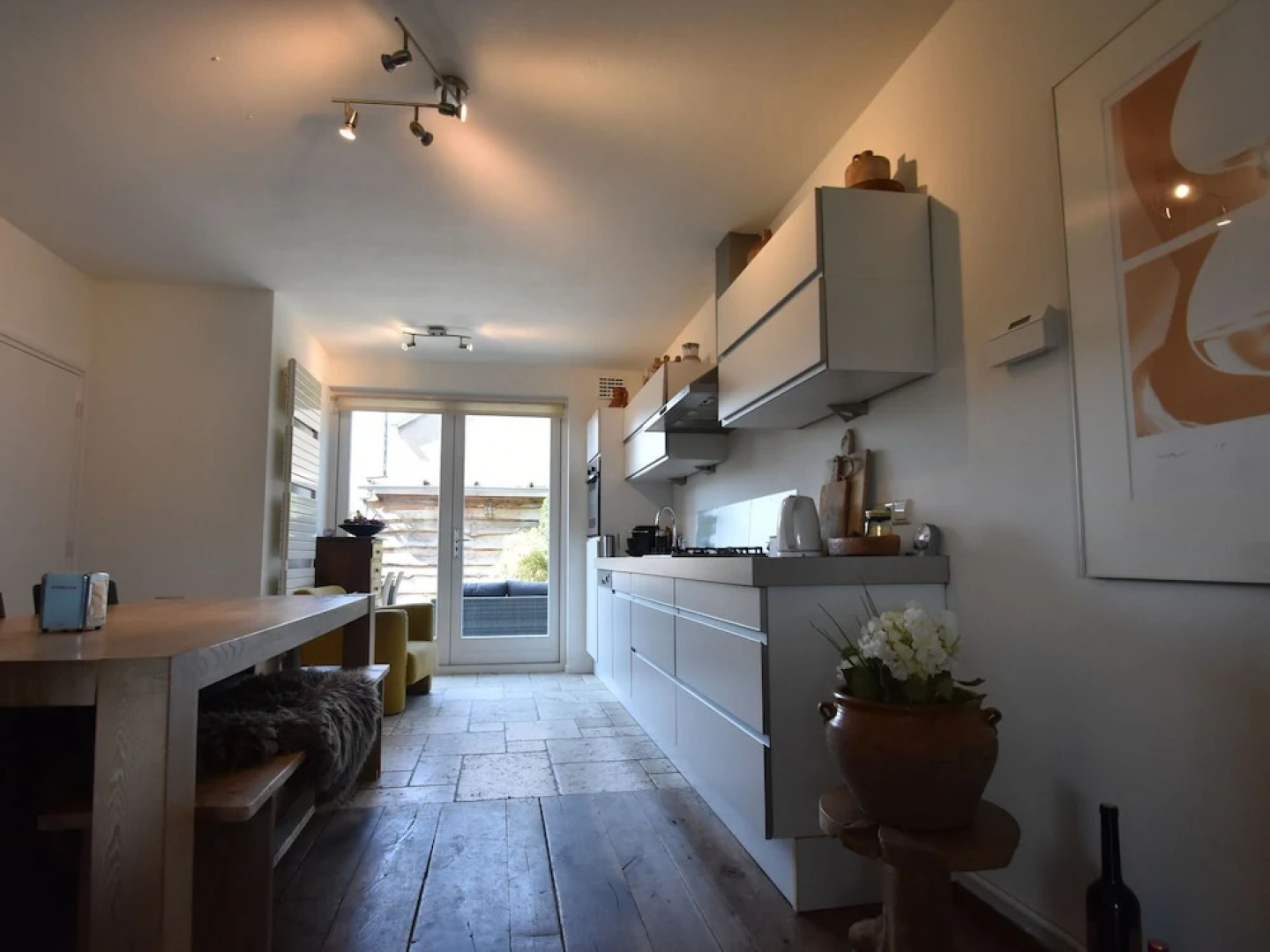 Terraced House at the Edge of Bergen With a View Across the Fields