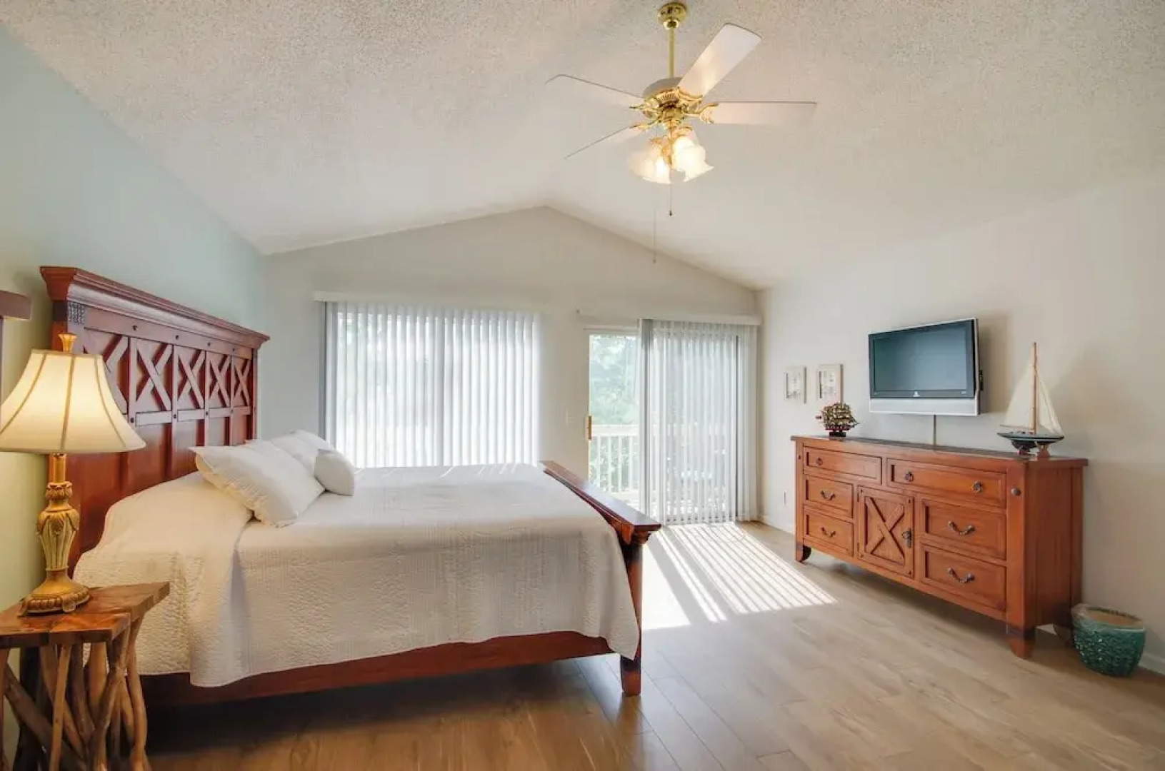 Waterfront Lake of the Ozarks Home w/ Views!