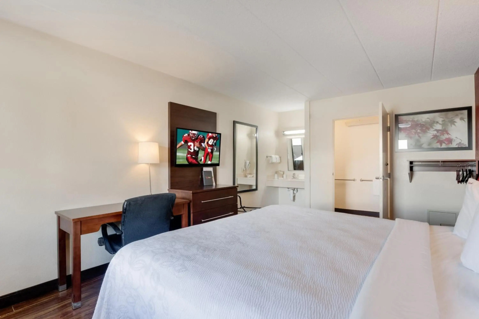 Super 8 by Wyndham Deerfield/Northbrook