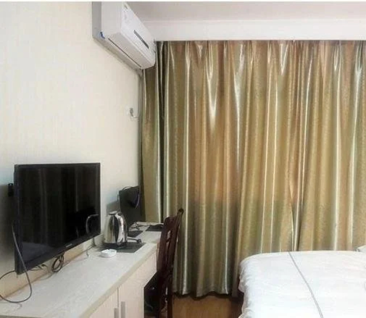 Cherry Business Hotel