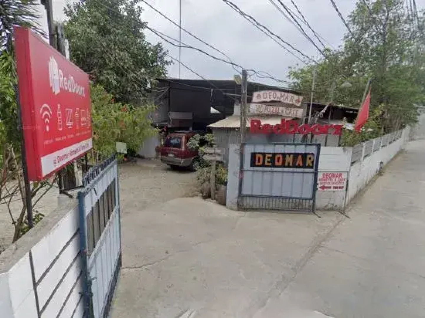 RedDoorz Hostel @ Deomar Hometel & Farm Cafe Vigan Ilocos