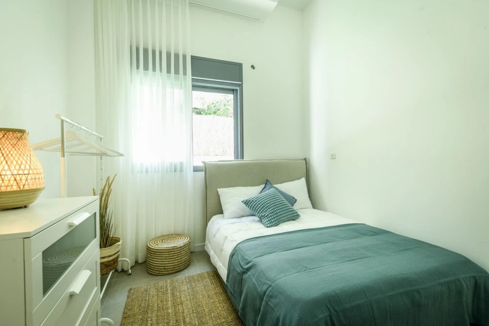 Spacious 3BR Apt w Garden Ramat Hasharon