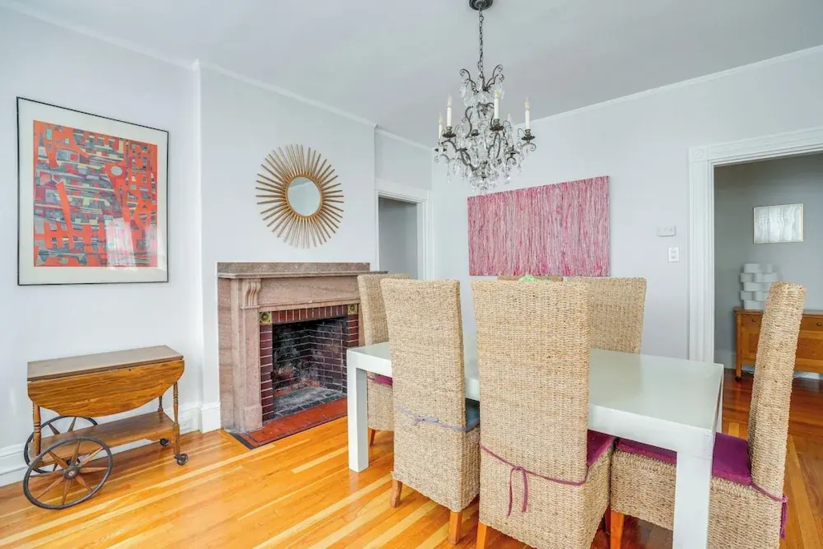 Walk to Harvard Square: Apartment in Cambridge