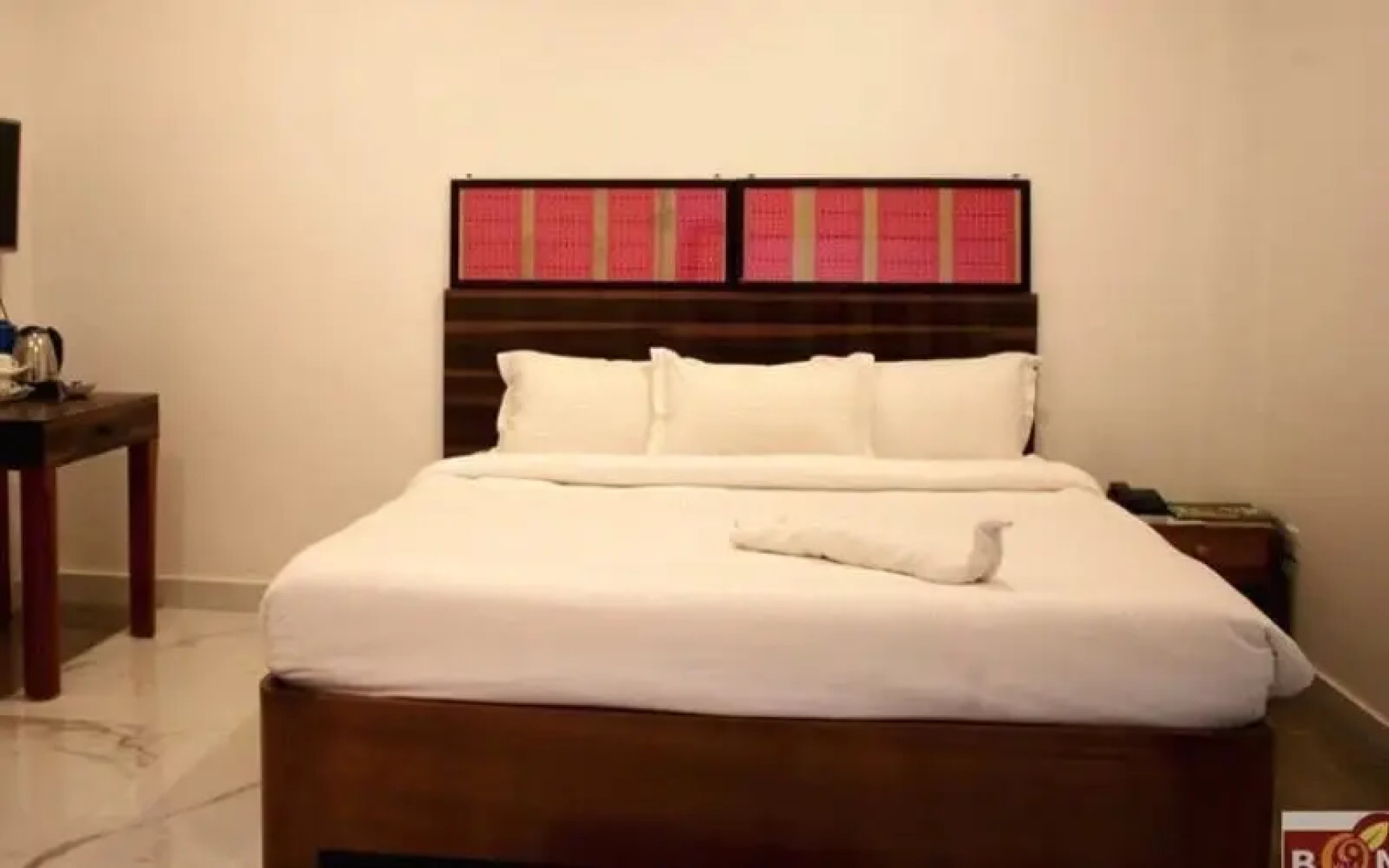 Hotel Bonvilla Retreat