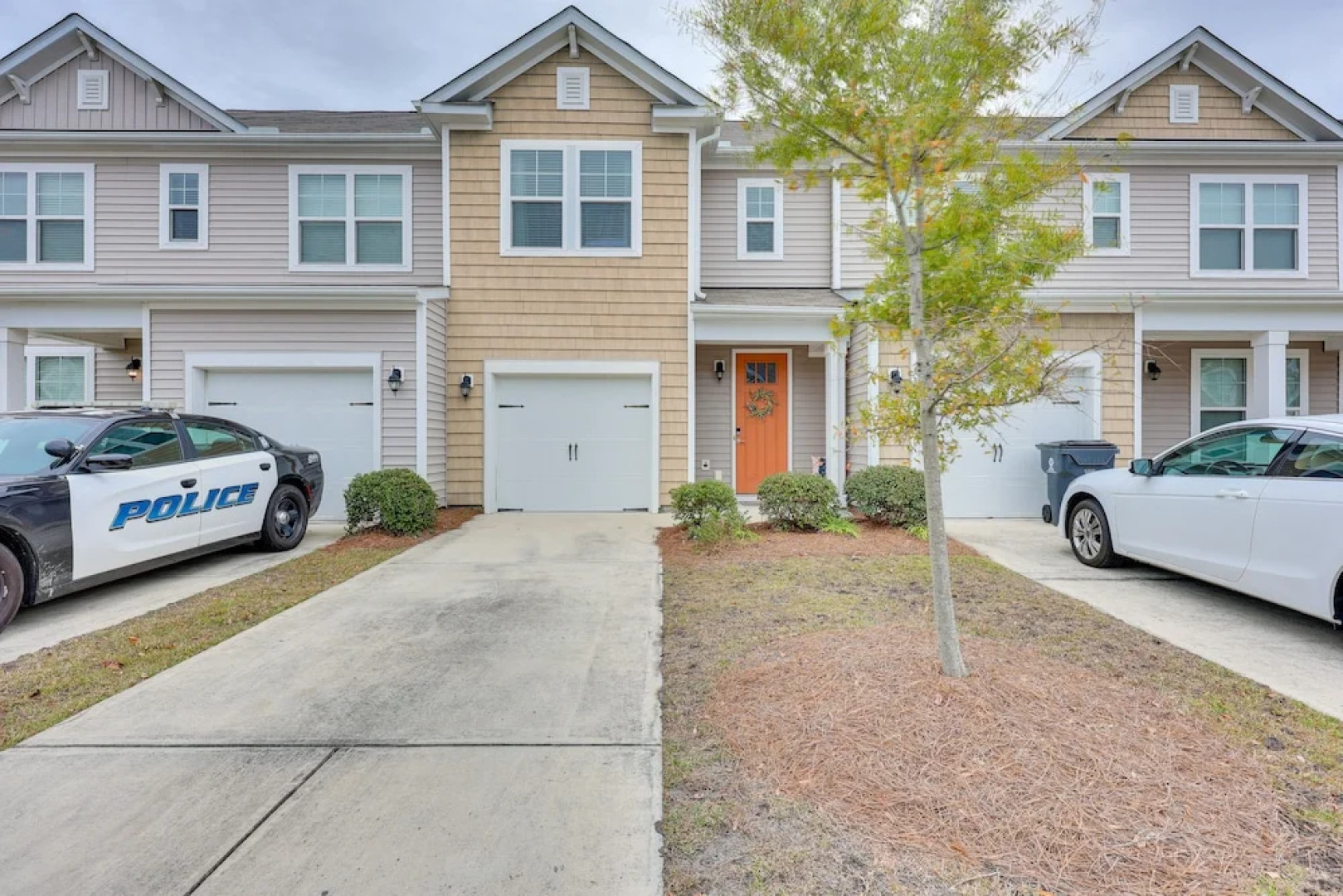 Sweet Dreamin Townhome ~ 7 Mi to Beach!