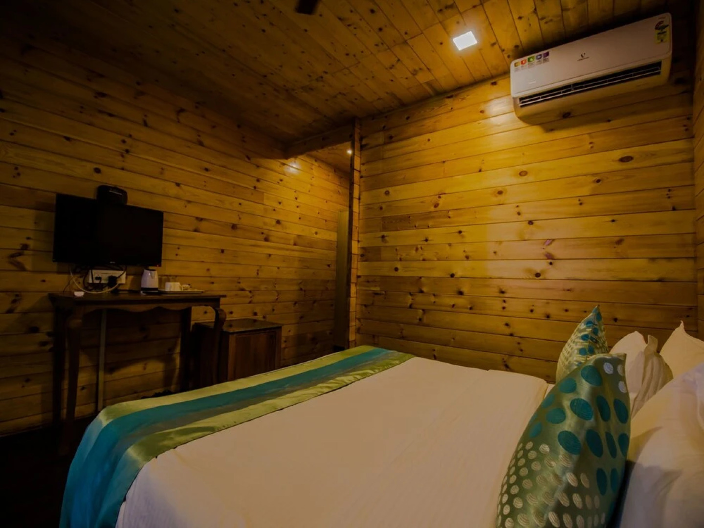 OYO 14146 Home Modern Beach Cottages Morjim