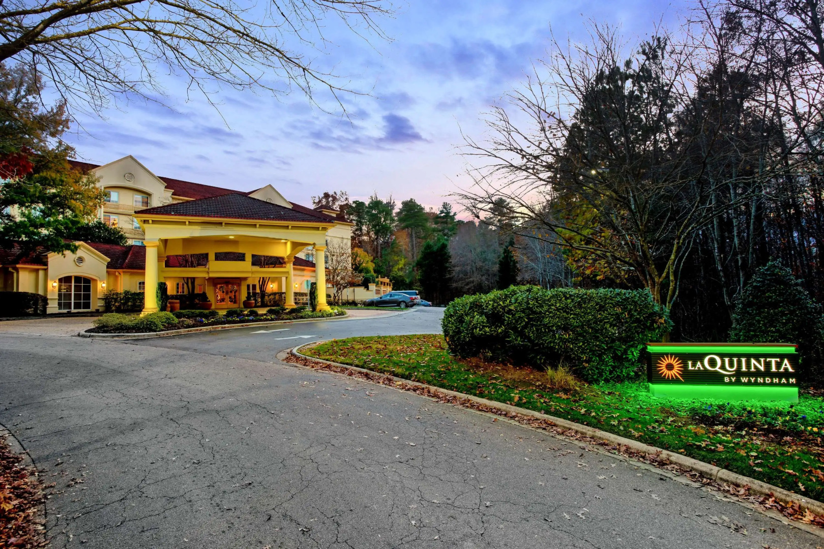La Quinta Inn & Suites by Wyndham Raleigh Crabtree