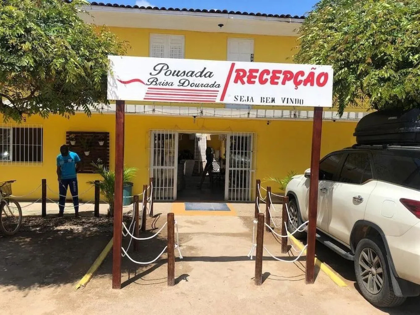 Pousada Brisa Dourada (Pousada Villa Goya)