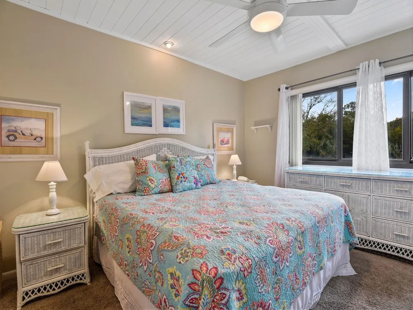 Island Club by Vtrips