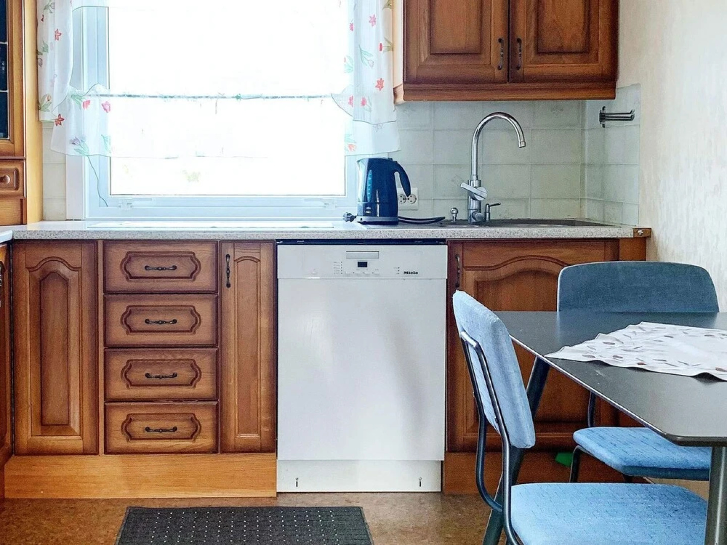 10 Person Holiday Home in Fjørtoft