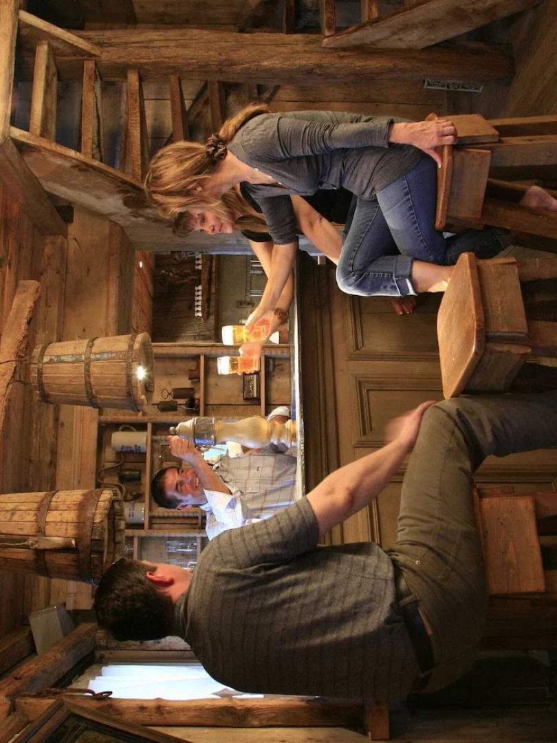 Beautiful Chalet with Jacuzzi and Sauna in Thirimont