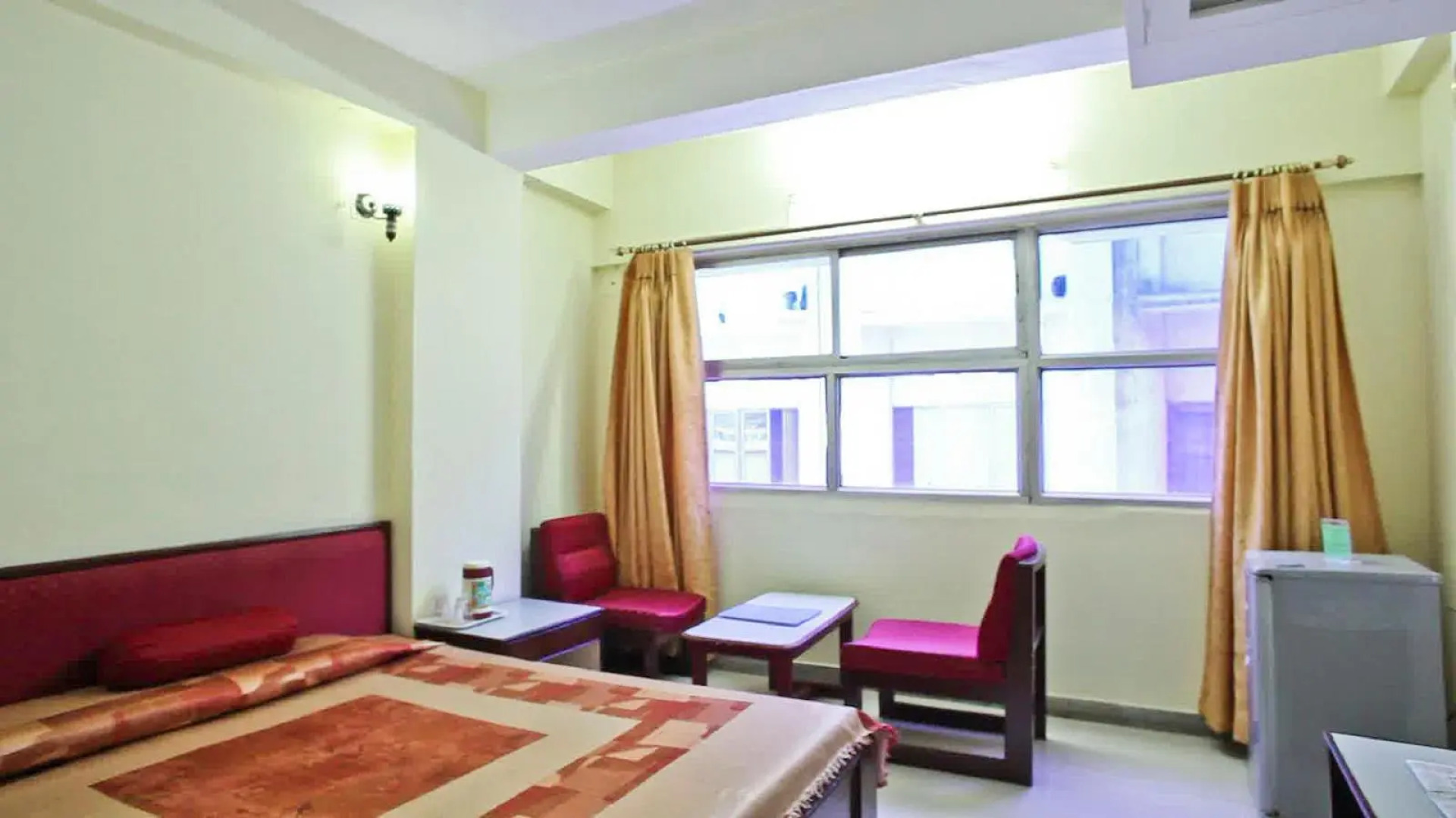 Siddharth Palace Hotel