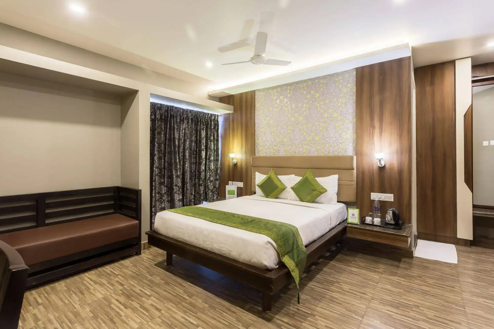 Treebo Berrys Boutique