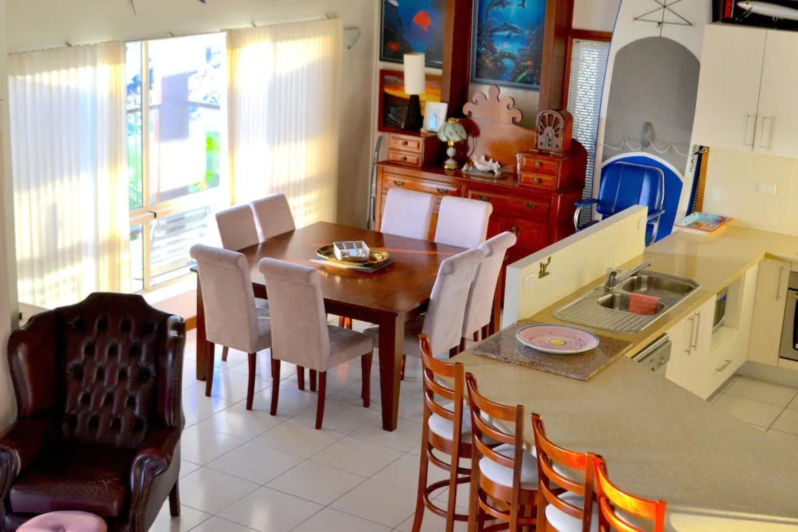 Hinchinbrook Marine Cove Resort