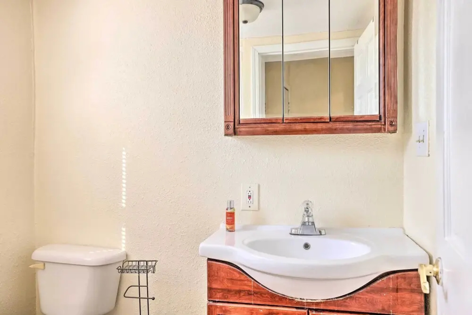 Pet-friendly Allentown Retreat w/ Backyard!