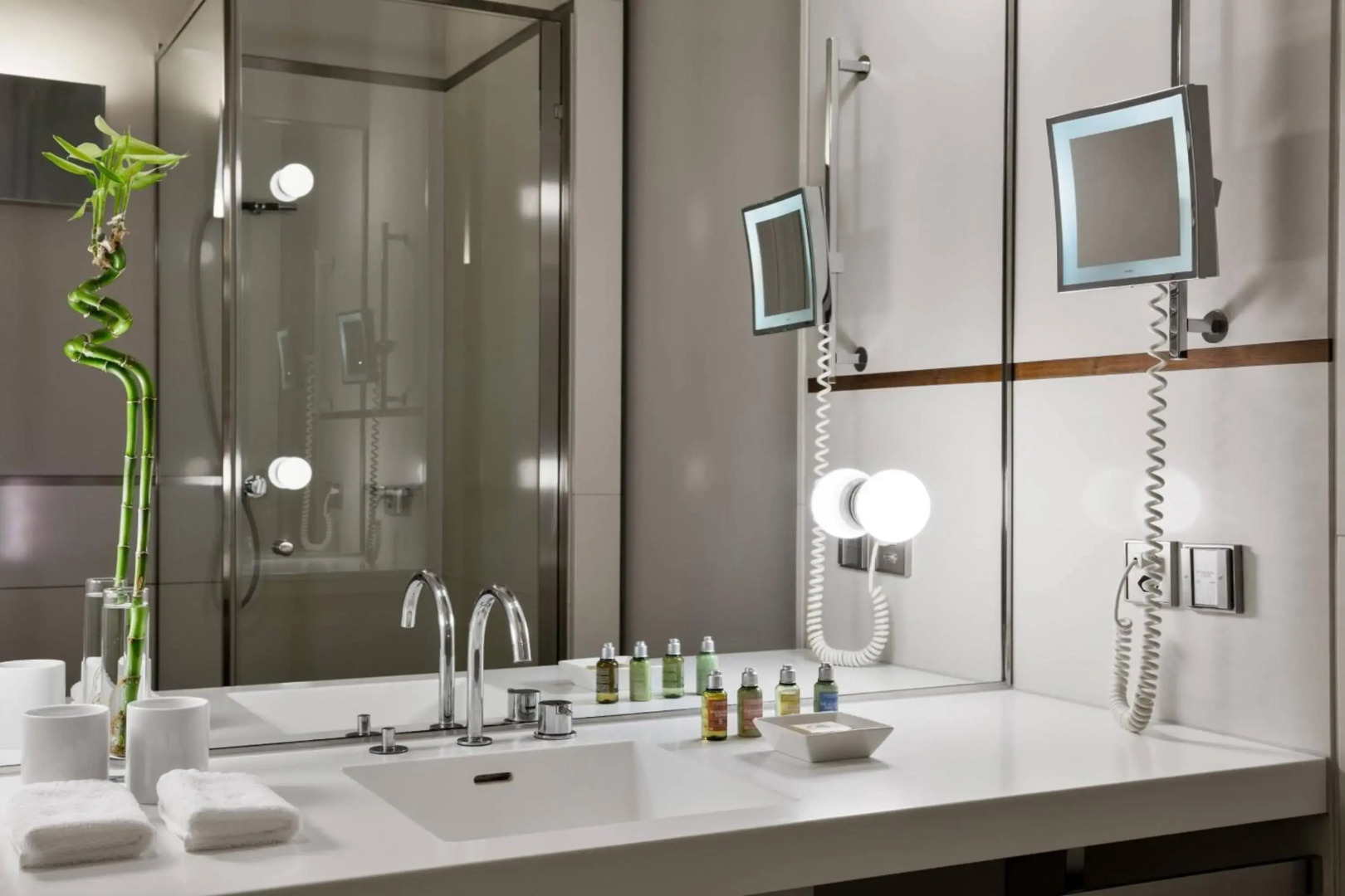 The Hotel Luzern, Autograph Collection