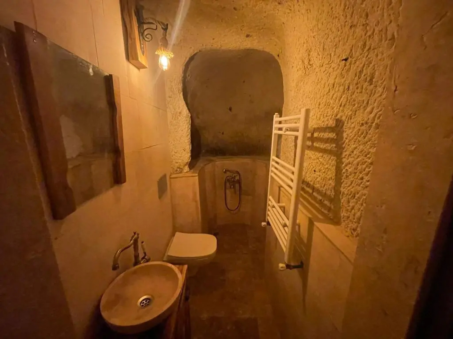 Lubberona Cave Cappadocia