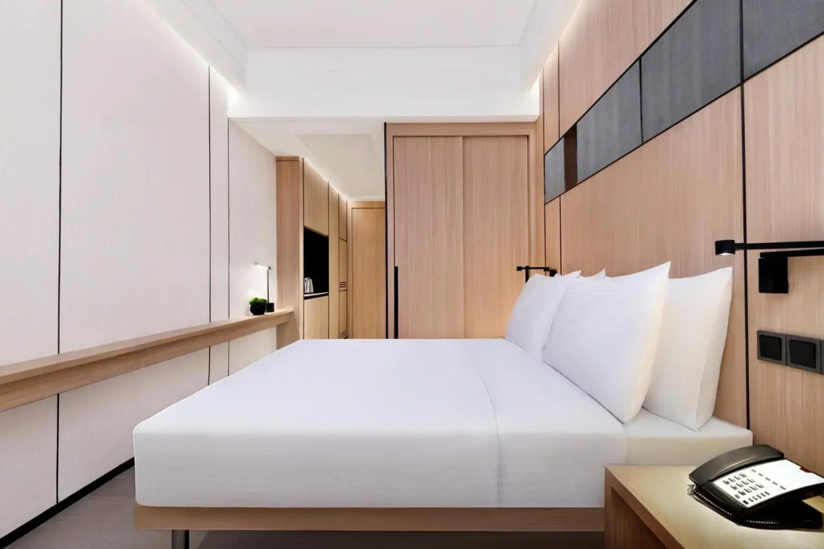 Harbour Plaza Metropolitan Shanghai