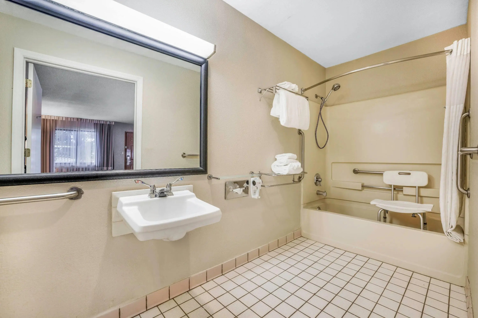 Baymont by Wyndham Cortez