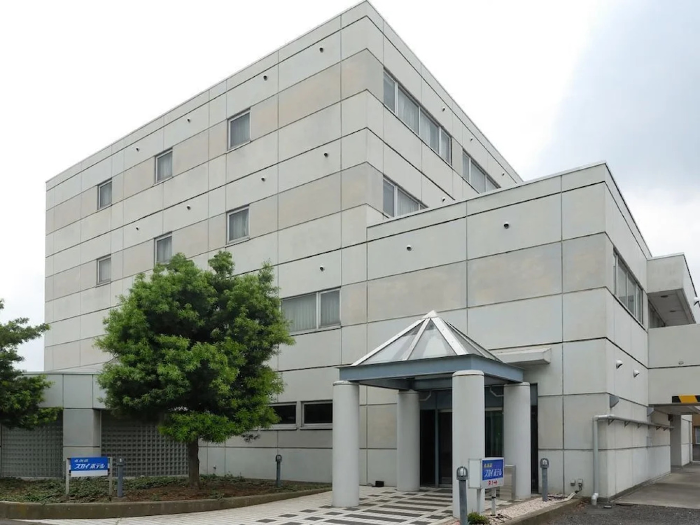 Mitsukaido Sky Hotel