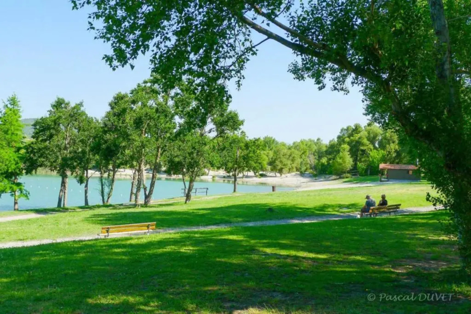 appartement de 50m de dessous de villa confortable et bien équipé terrasse de 40 bien équipé barbecue et planchas parasol wifi gratuit parking gratuit