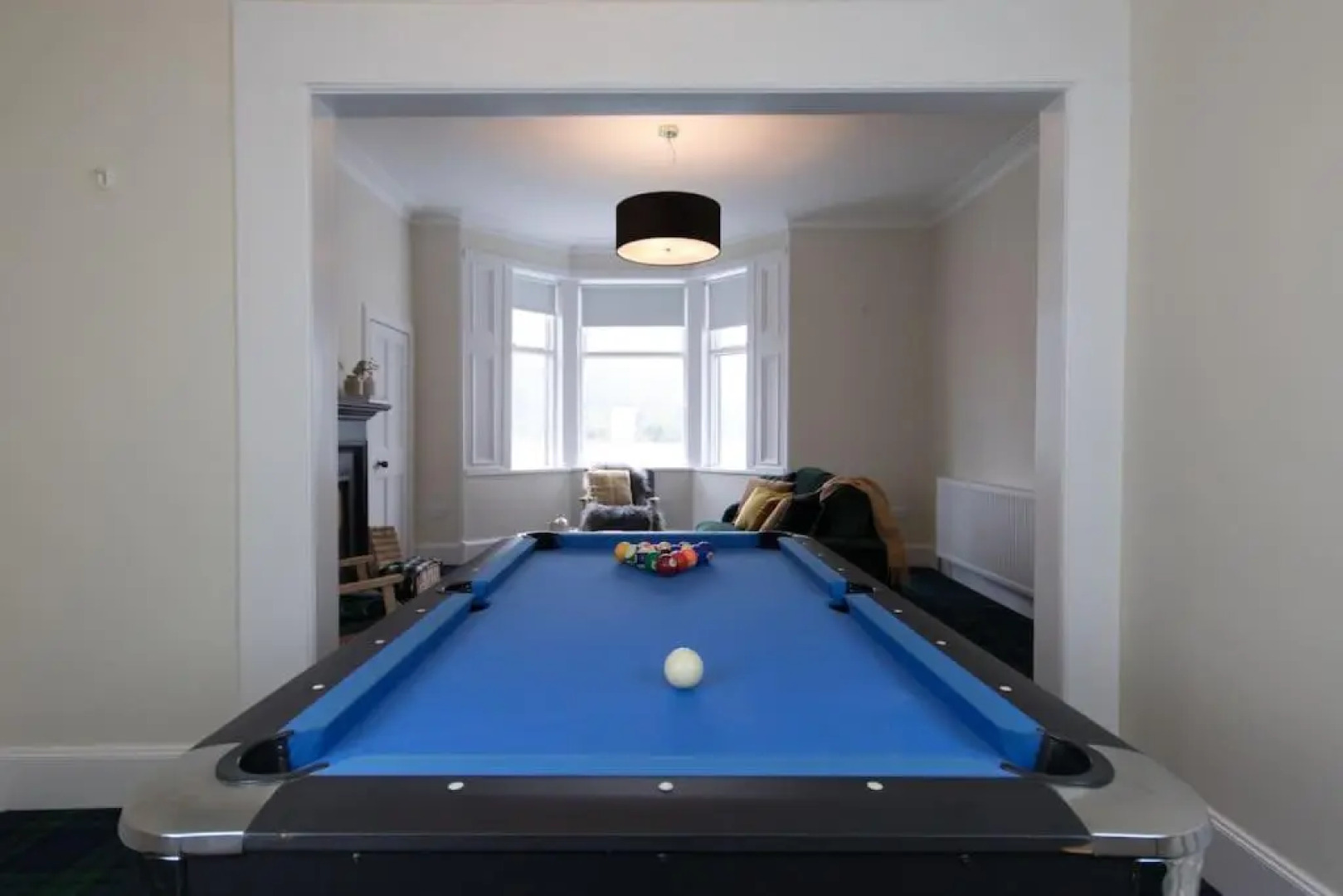 Rossmay House - 4 Bedroom Scottish Villa with waterfront / mountain views