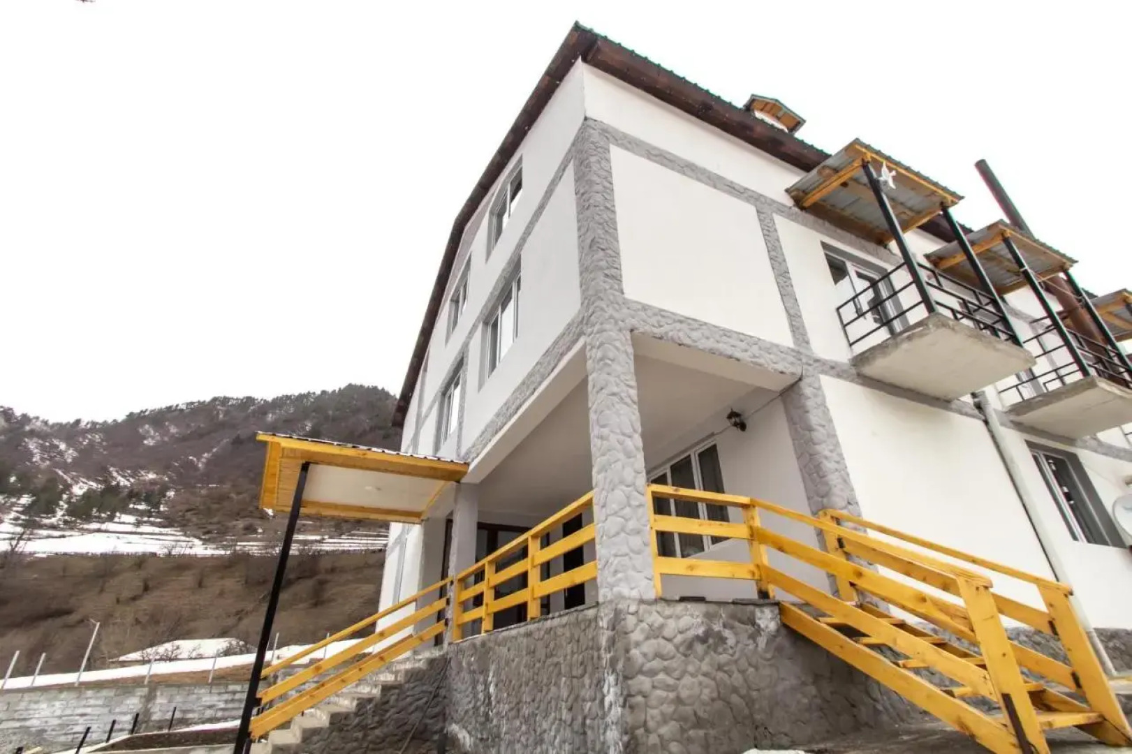 Beso Guledani Guesthouse