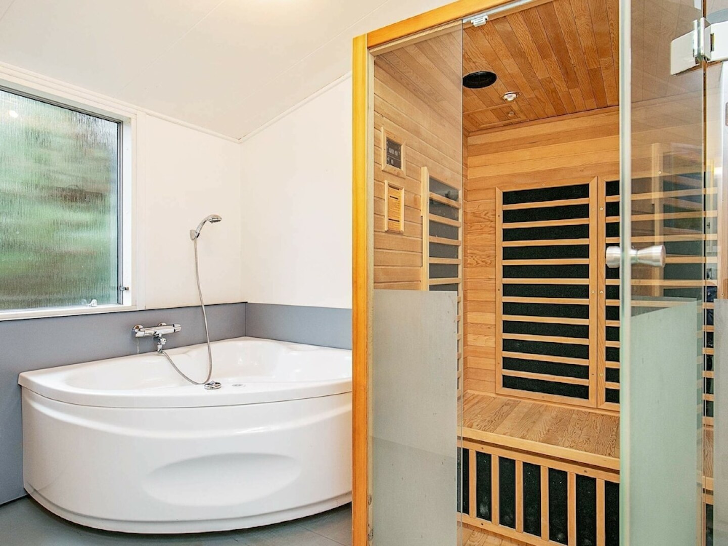 Spacious Cottage in Harboøre With Sauna