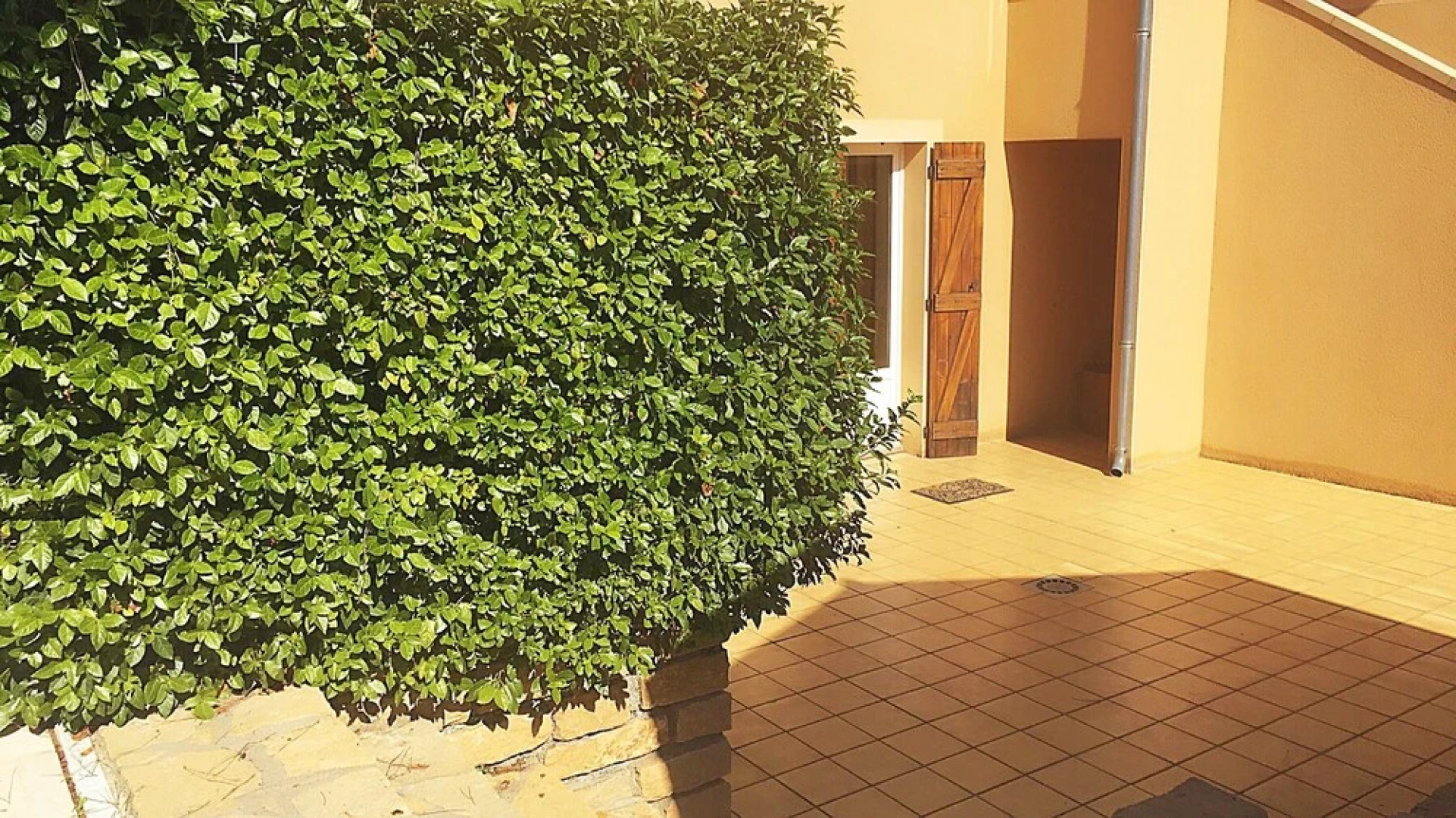 Studio Indépendant dans une Maison