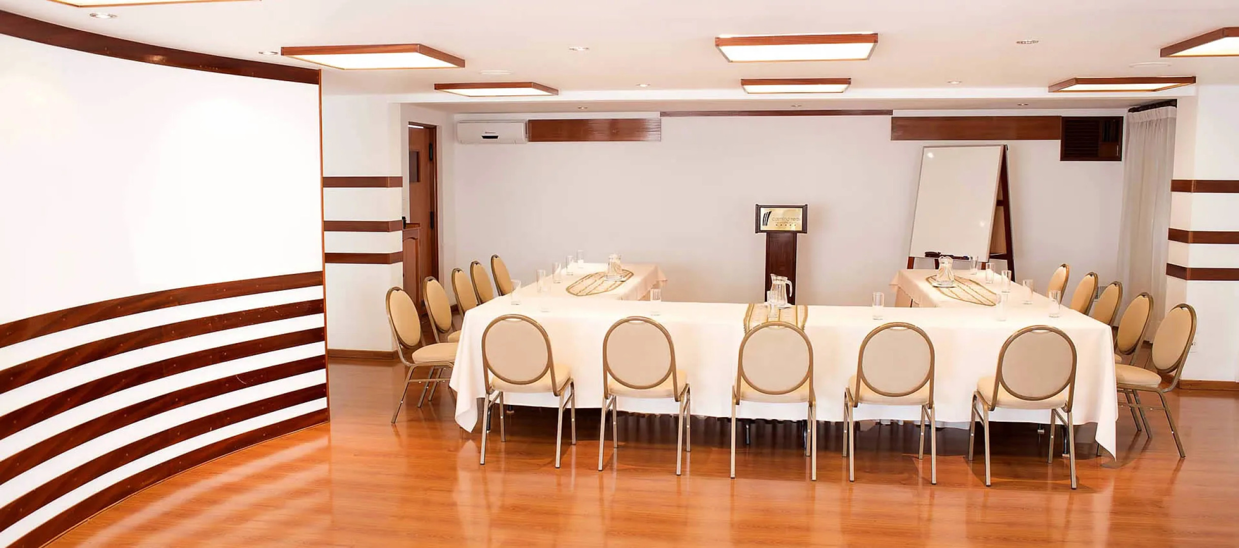 Camino Real Aparthotel, Downtown