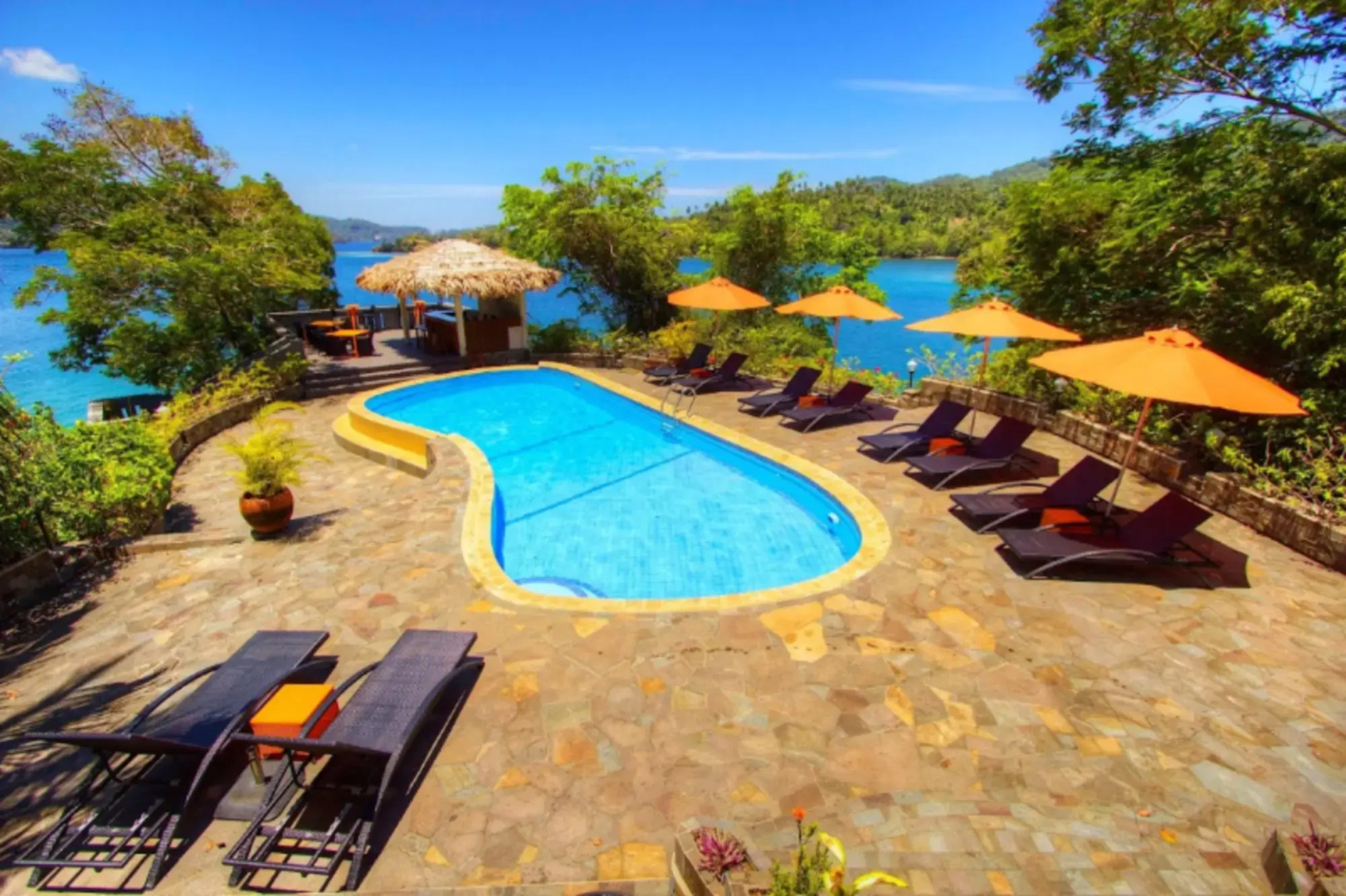 Bastianos Lembeh Dive Resort