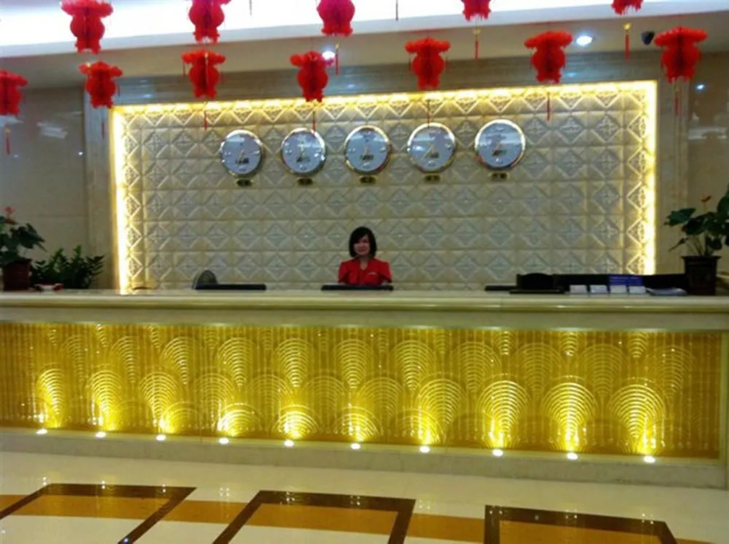 Oriental Shine Hotel