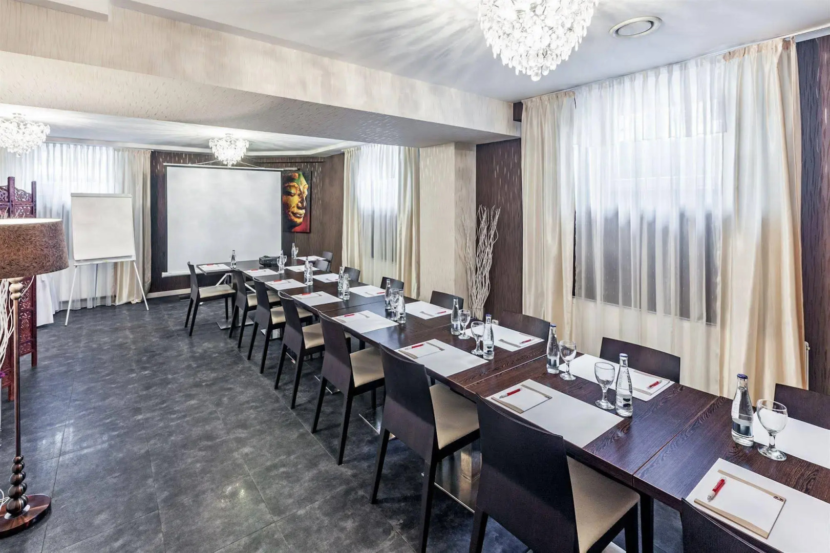 Pytloun City Boutique Self Check-in Hotel