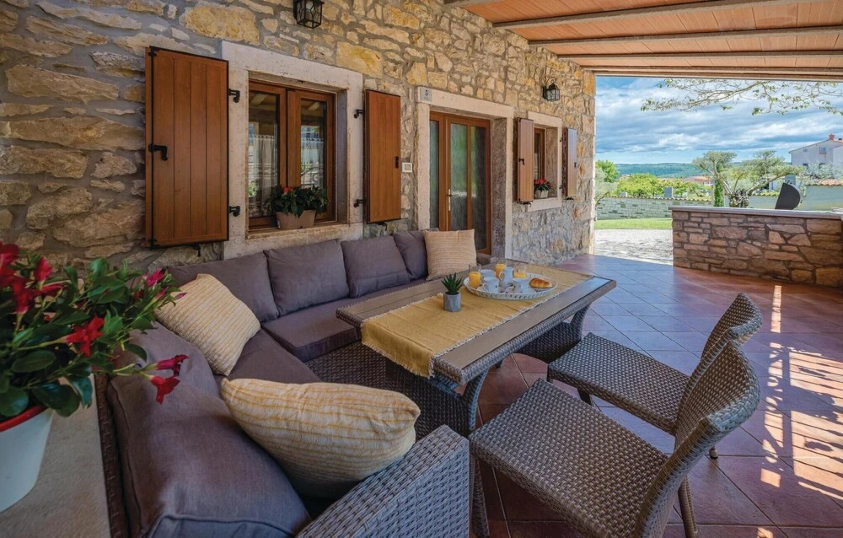 Nice Home in Nova Vas With 4 Bedrooms, Wifi and Outdoor Swimming Pool