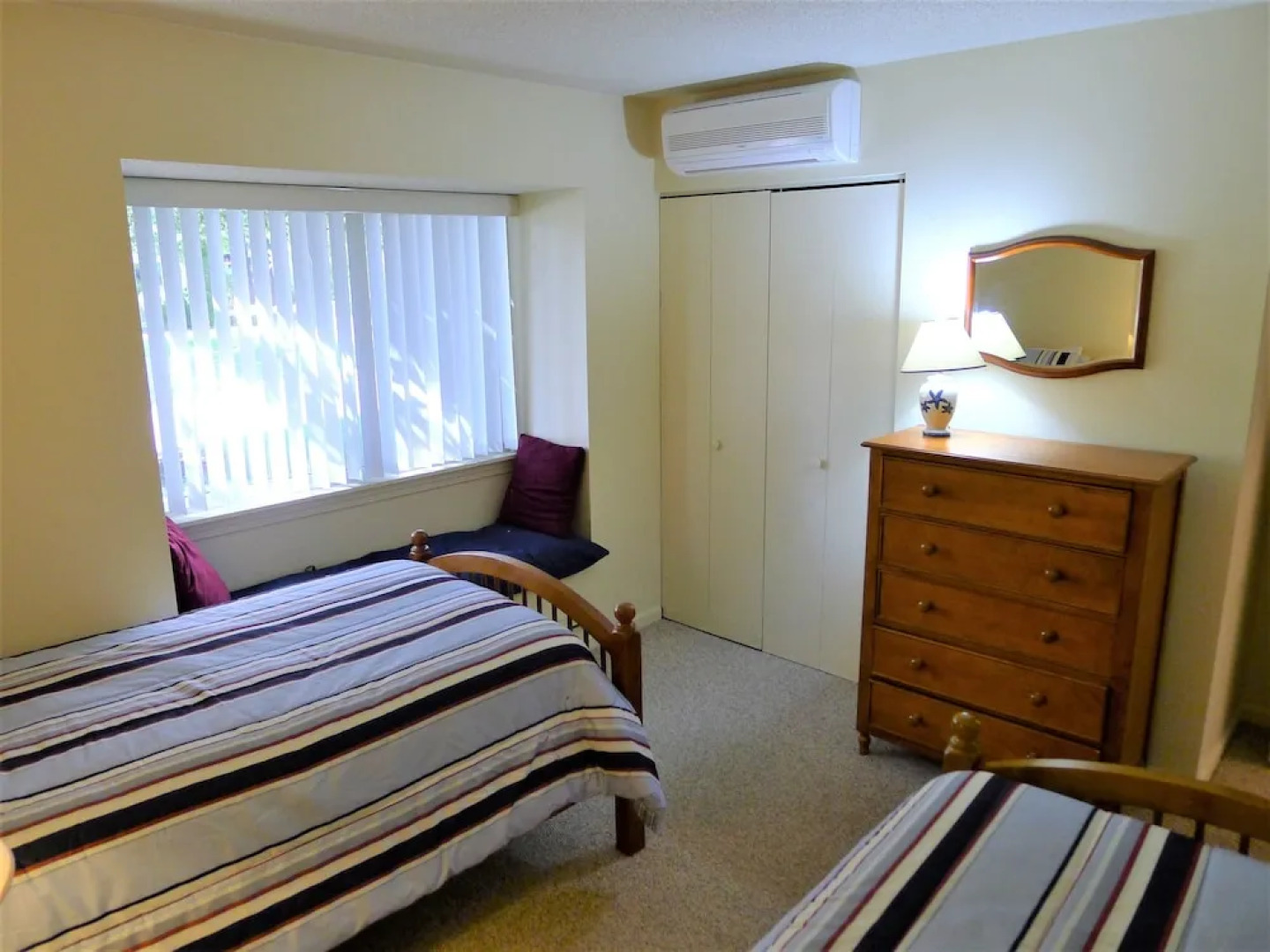 10 Gray - 2 Bedroom Condo